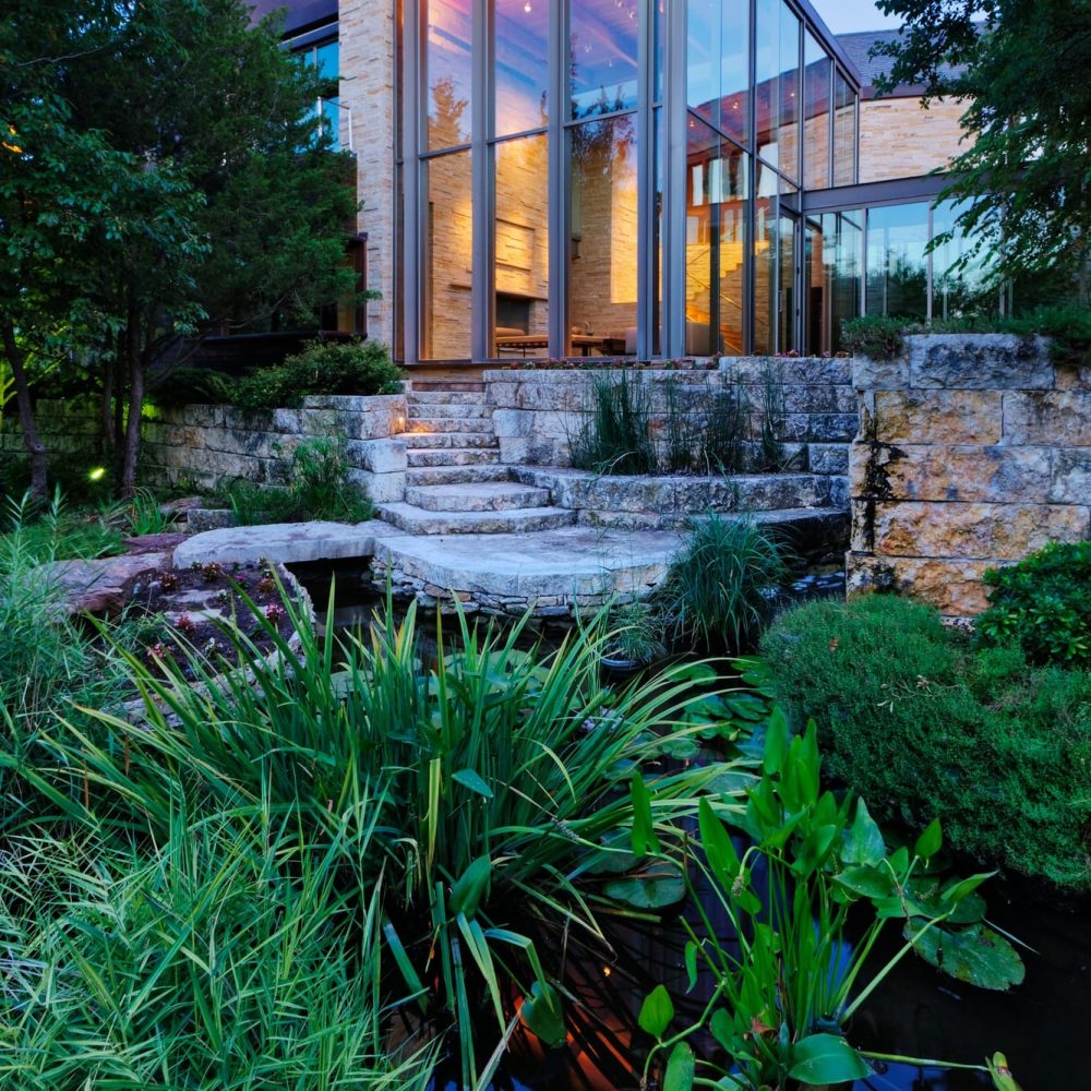 Luxury Home Garden and Pond